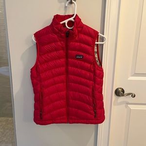 Patagonia Women’s Down Sweater Vest Size M